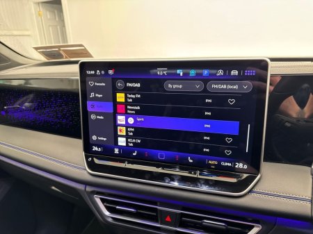 2024 Volkswagen Tiguan - thumbnail 17