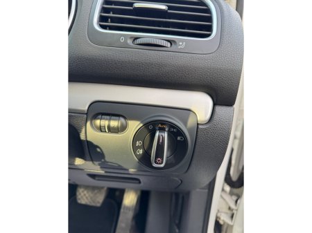 2012 Volkswagen Golf  €9,000 thumbnail