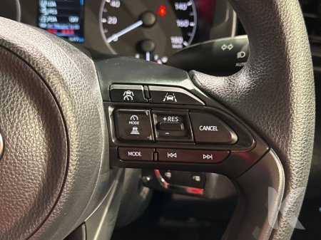 2025 Toyota Yaris - thumbnail 21