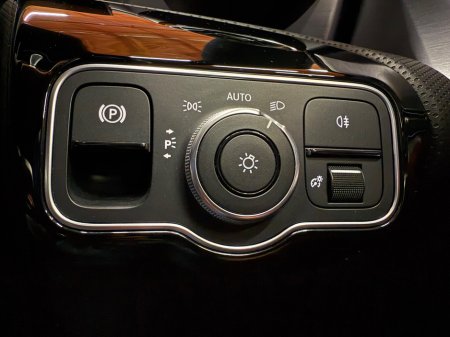 2022 Mercedes-Benz CLA Class - thumbnail 22