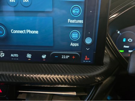 2025 Ford Kuga ST-LINE X PHEV PAN ROOF €42,900 thumbnail