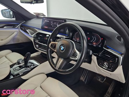 2021 BMW 5 Series - thumbnail 9