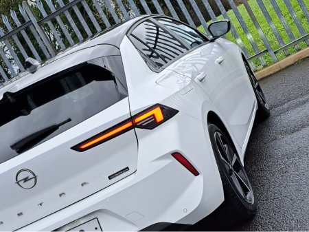 2025 Opel Astra ELEGANCE 1.2TURBO 110BHP **REVERSING CAMERA** €29,950 thumbnail