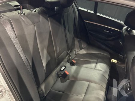 2016 BMW 3 Series - thumbnail 14