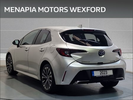 2023 Toyota Corolla Corolla Design Hev Cvt Design 140 VVT-h Auto Start/Stop €22,595
