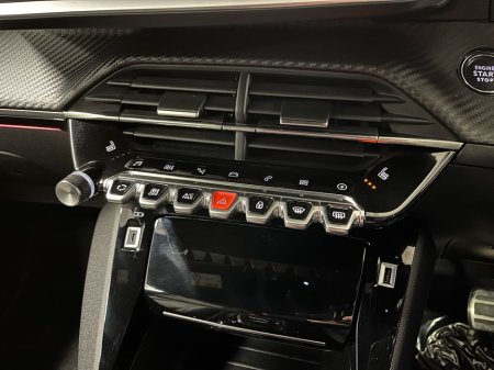 2023 Peugeot 2008 - thumbnail 7