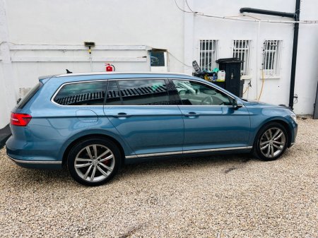 2018 Volkswagen Passat - thumbnail 16