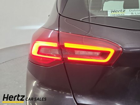 2023 Ford Focus - thumbnail 8