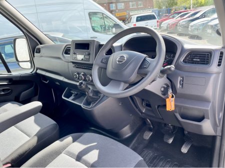 2023 Nissan Interstar - thumbnail 13