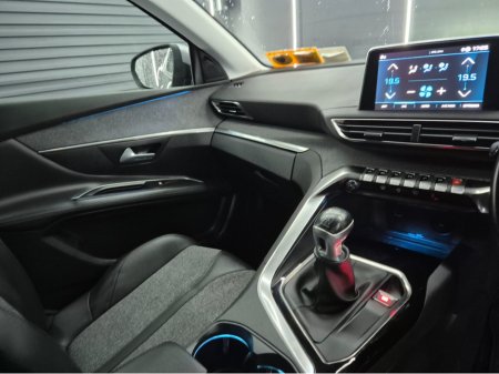 2020 Peugeot 3008 - thumbnail 14