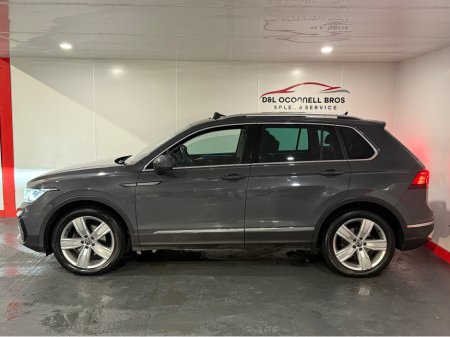 2021 Volkswagen Tiguan ELEGANCE 2.0 TDI MANUAL 6SPEED FWD 150HP 5 5DR €34,950 thumbnail