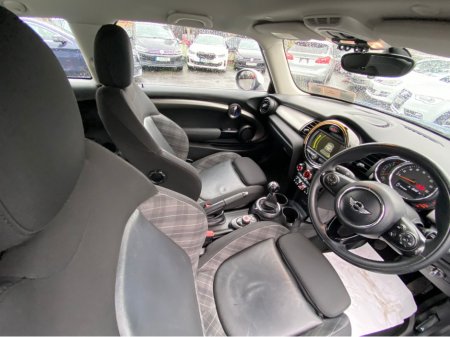 2016 MINI Cooper Manual/Cooper/1.5 Petrol €13,900 thumbnail