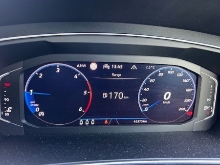 2023 Volkswagen Tiguan 2.0 TDI 150HP R-Line €41,995 thumbnail