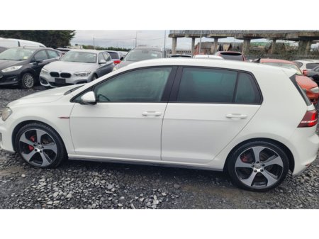 2016 Volkswagen Golf - thumbnail 5