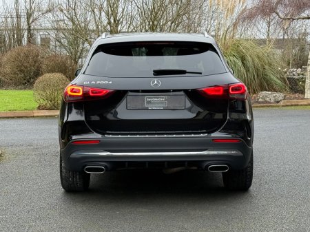 2021 Mercedes-Benz GLA Class GLA 200 d Auto AMG Line €34,900 thumbnail