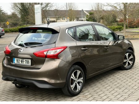 2016 Nissan Pulsar - thumbnail 6