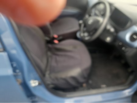 2018 Hyundai i10 - thumbnail 10