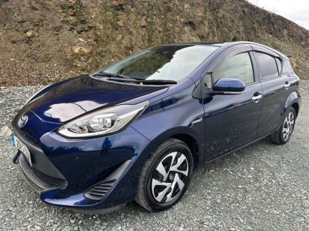 2020 Toyota Aqua Hybrid Luxury €13,950 thumbnail