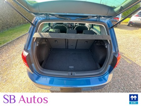 2017 Volkswagen Golf - thumbnail 9