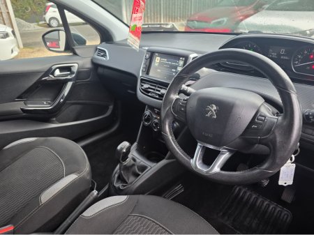 2016 Peugeot 208 1.2 ACTIVE 82BHP 5DR €5,950
