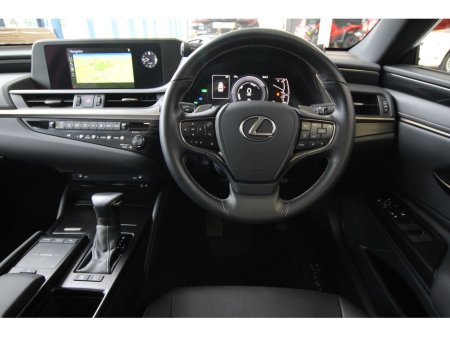 2020 Lexus ES 300 H 2.5 ES CVT 215BHP €30,899 thumbnail