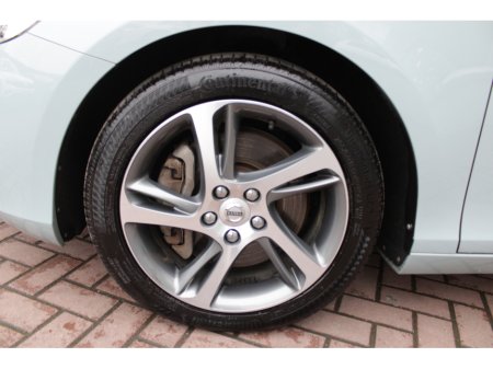 2018 Volvo V40 - thumbnail 22