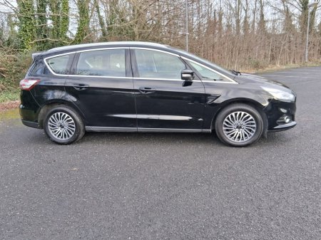 2020 Ford S-Max  €25,999 thumbnail