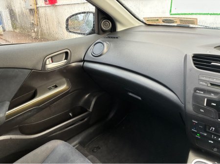 2013 Honda Civic 1.6 I DTEC ES 5DR €3,950 thumbnail