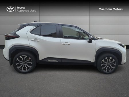 2022 Toyota Yaris END OF YEAR CLEARANCE SALE! €28,500