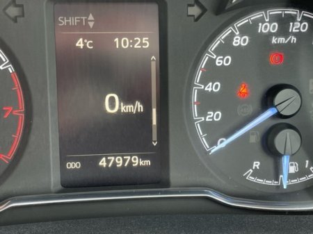 2020 Toyota Yaris - thumbnail 11