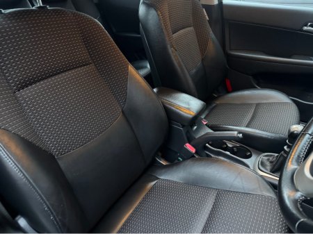 2010 Hyundai i30 - thumbnail 8