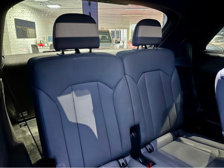2024 Audi Q7 45 TDI 231 Q TIP S LINE 4DR €99,950 thumbnail