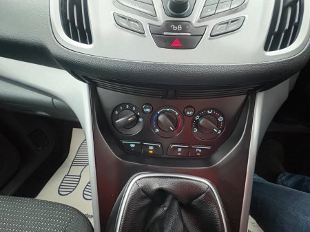 2013 Ford Grand C-Max 1.6 TDCI 95PS ACTIV €4,950 thumbnail