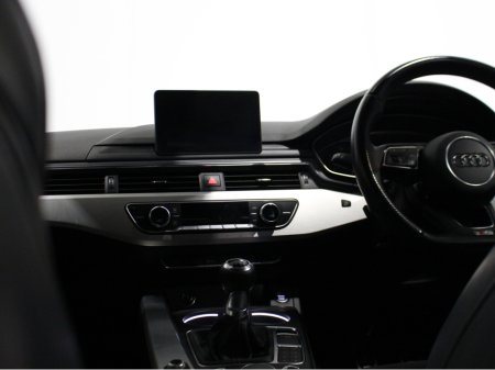 2016 Audi A4 2.0 TDI 150 S LINE 19 4DR €17,950 thumbnail