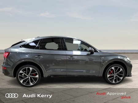 2024 Audi Q5 SPORTBACK 2.0 40TDI 204BHP QUATTRO S-LINE BLACK EDITON AUTOMATIC €75,995 thumbnail