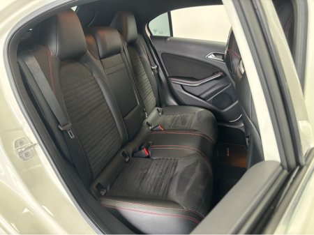 2014 Mercedes-Benz A Class - thumbnail 10