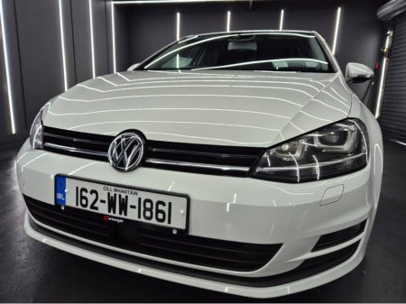 2016 Volkswagen Golf - thumbnail 3