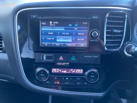 2016 Mitsubishi Outlander 2.2 DI-D 150PS 6MT 4WD 7-Seater Instyle €11,950 thumbnail