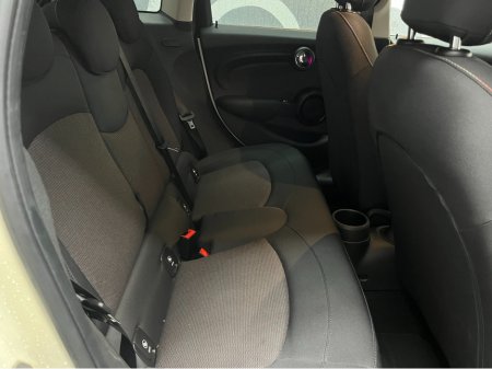 2018 MINI Cooper €16950! 2018 MINI COOPER 5DOORS 1.5 AUTOMATIC / CRUISE CONTROL / REVERSE CAMERA / AMBIENT LIGHTS AND MORE €16,950 thumbnail