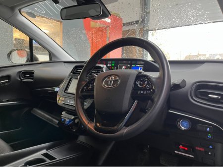 2022 Toyota Prius - thumbnail 10