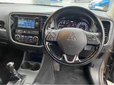 2016 Mitsubishi Outlander 2.3 DSL  4WD 6 SPEED 7 SEATER  TINY  KMS  FULL  SERVICE HISTORY €15,950 thumbnail