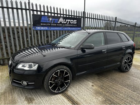 2013 Audi A3 Sportback - thumbnail 5