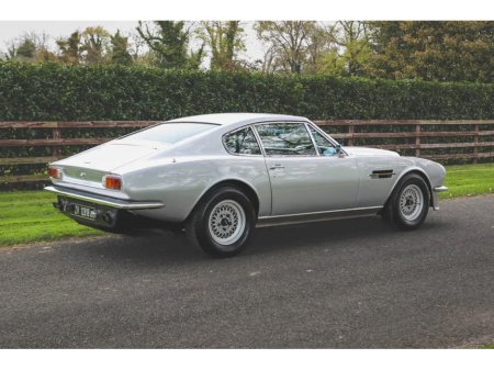 1977 Aston Martin V8 - thumbnail 5