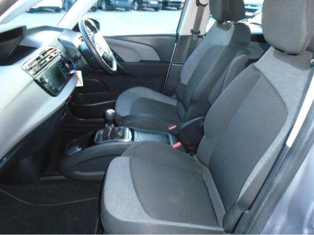 2017 Citroen Grand C4 Picasso TOUCH BLUEHDI 120 4DR BLACK EDITION €7,750 thumbnail