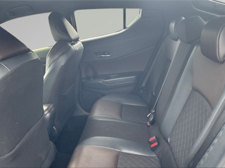 2017 Toyota C-HR - thumbnail 7