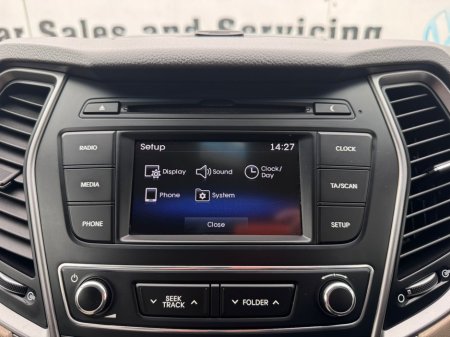 2016 Hyundai Santa Fe - thumbnail 28