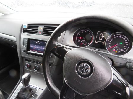 2014 Volkswagen Golf - thumbnail 11