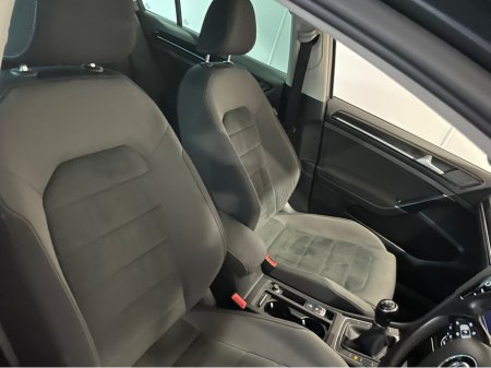 2019 Volkswagen Golf HIGHLINE 1.6 TDI 115HP 5 thumbnail