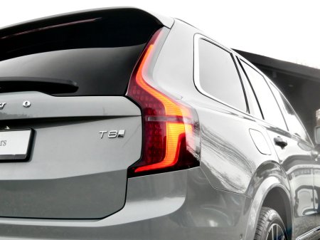 2025 Volvo XC90 T8 PHEV AWD Ultra Bright thumbnail