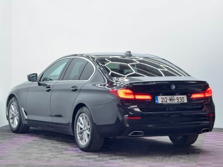2021 BMW 5 Series - thumbnail 4